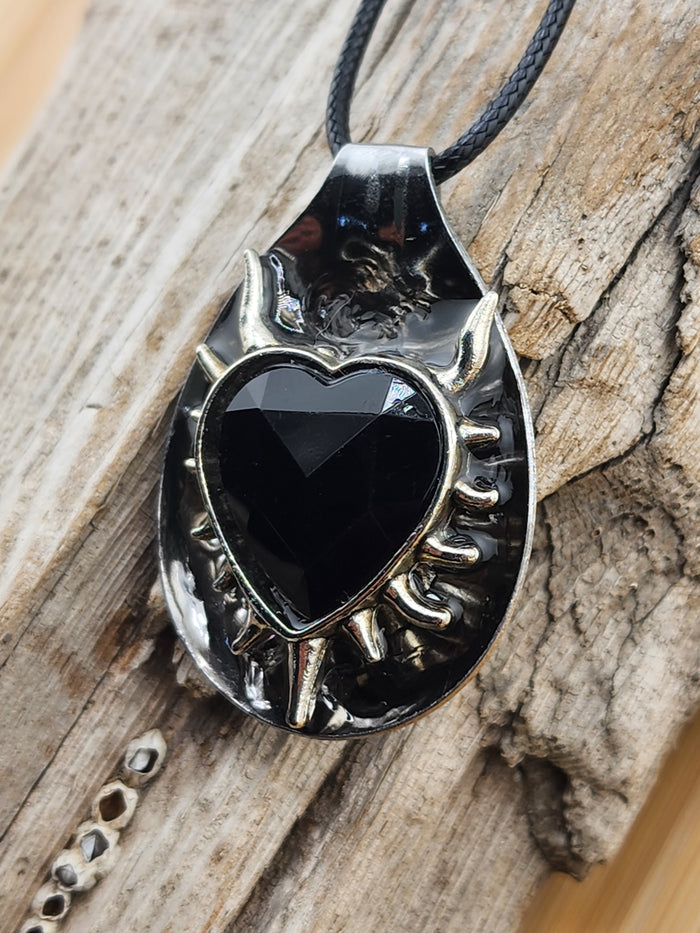 18in Adjustable Black Heart Gem Pendant Necklace - Women's Gothic