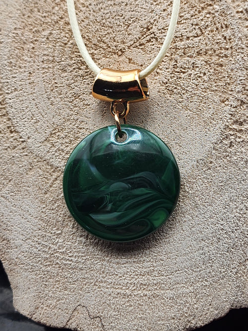 18in Adjustable Elegant Green Marble Pendant Necklace - Gold Accent