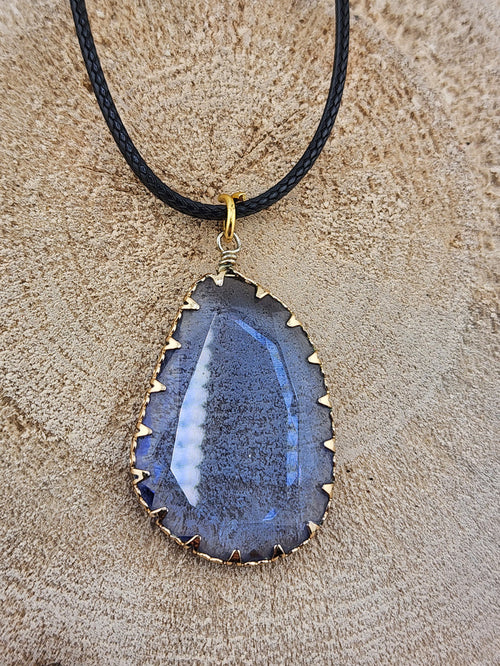 18in Adjustable Gold Tone-Trim Blue Teardrop Pendant Necklace