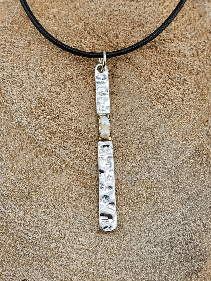 18in Adjustable Handmade Silver Tone Bar Pendant Necklace with Pearl Accent