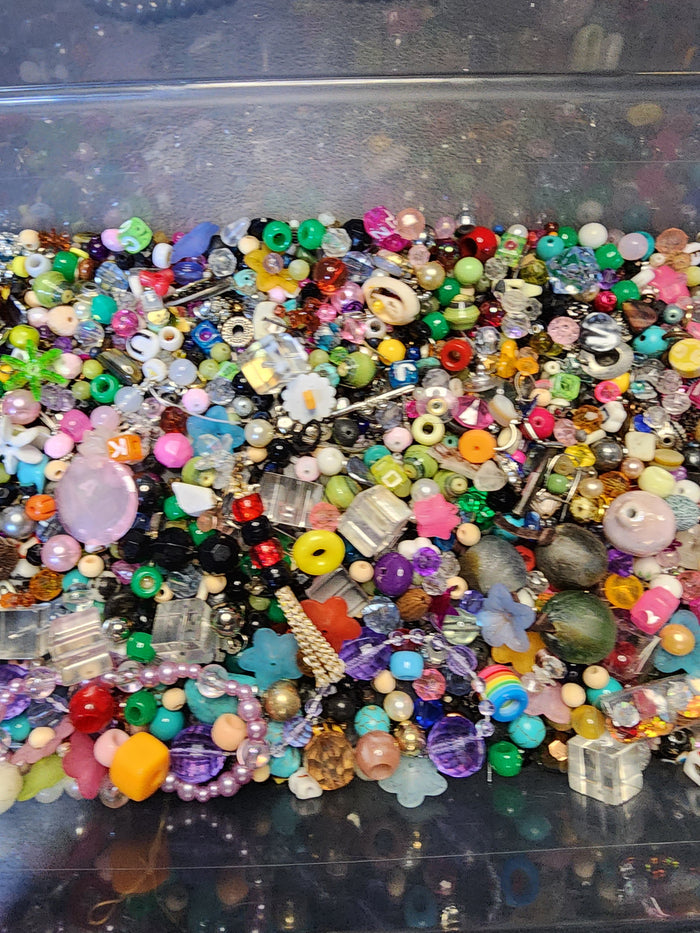 1lb Mixed Bead Various Sizes For Crafting May Or May Not Have Matches  J090226-0