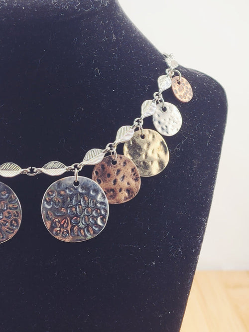23in Adjustable Multitone Hammered Disc Necklace - Women's Jewelry 0551