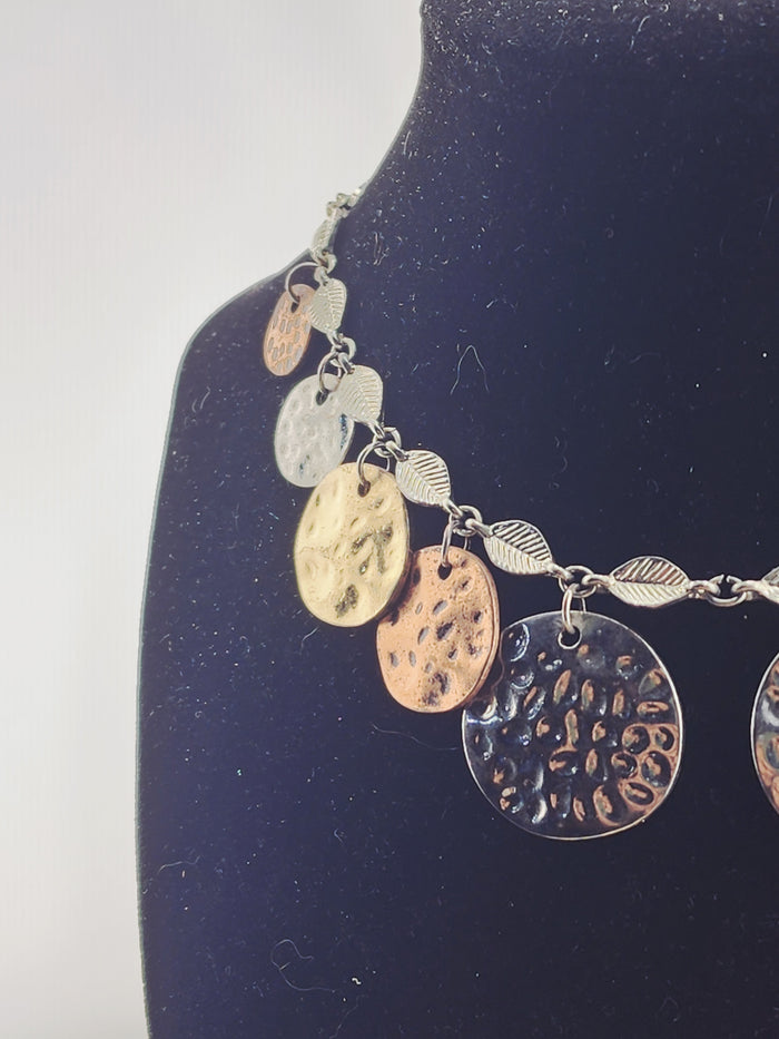 23in Adjustable Multitone Hammered Disc Necklace - Women's Jewelry 0551