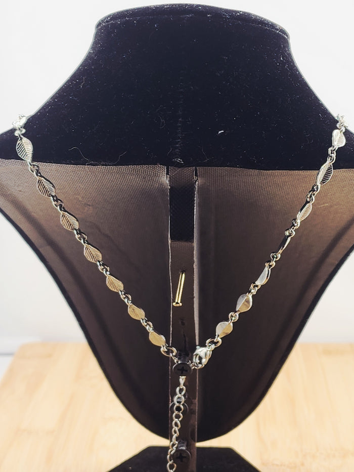 23in Adjustable Multitone Hammered Disc Necklace - Women's Jewelry 0551