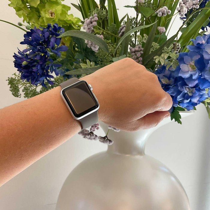 Apple Watch bandje - siliconen - kust grijs