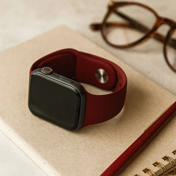 Apple Watch bandje - siliconen - wijnrood