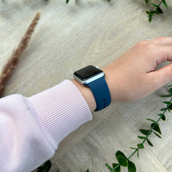 Apple Watch bandje Vyon - siliconen - stormblauw