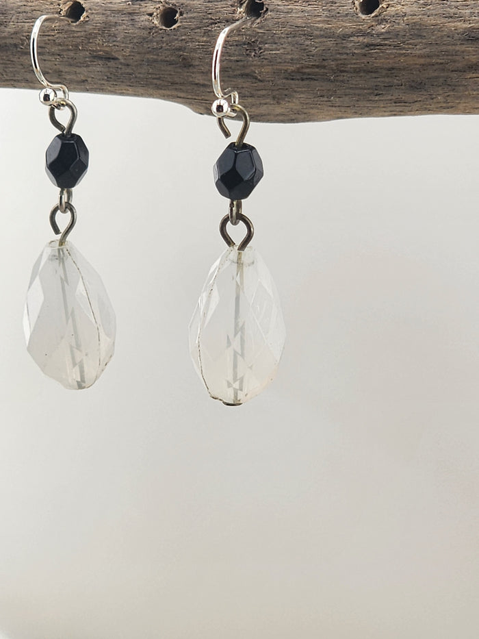 Delicate Black and Clear Teardrop Dangle Earrings - Women Jewelry 0577