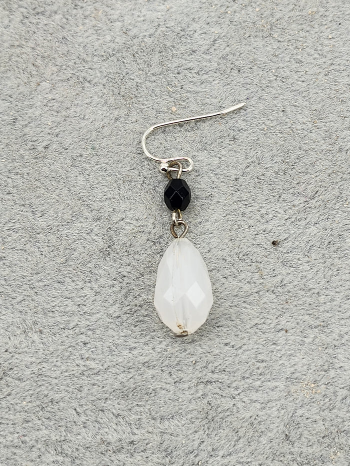 Delicate Black and Clear Teardrop Dangle Earrings - Women Jewelry 0577