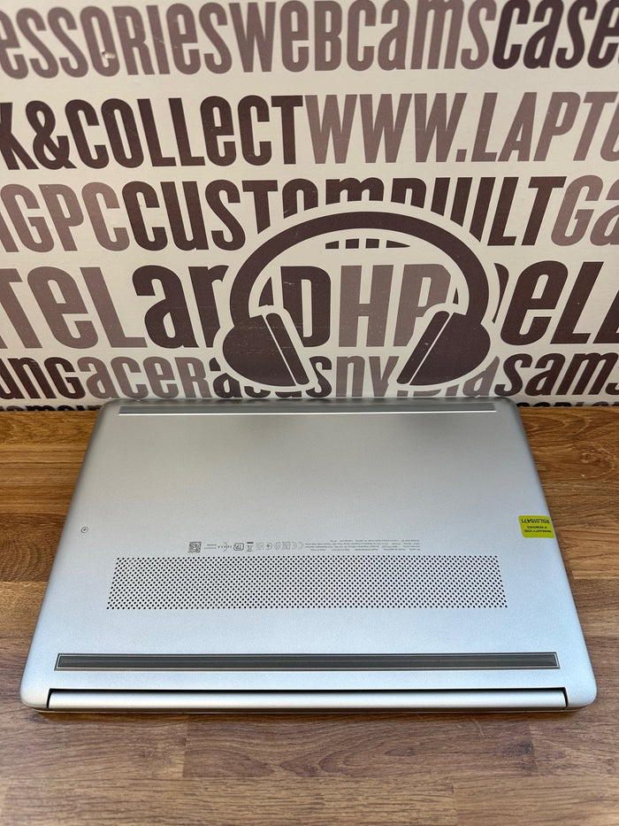HP Laptop 14s-dq2524sa - 11th Generation Core i3 8GB RAM