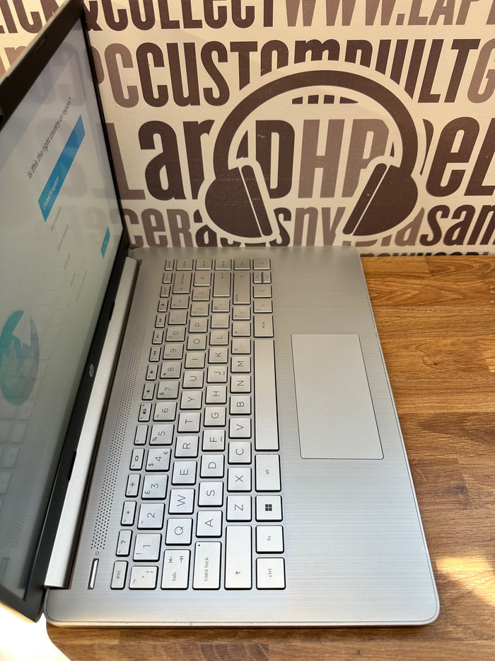 HP Laptop 14s-dq2524sa - 11th Generation Core i3 8GB RAM