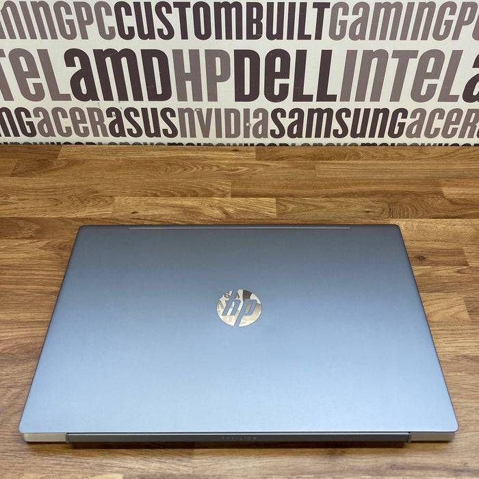 HP Laptop 15-cw1500sa - AMD Ryzen 3 4GB RAM 256GB SSD Vega