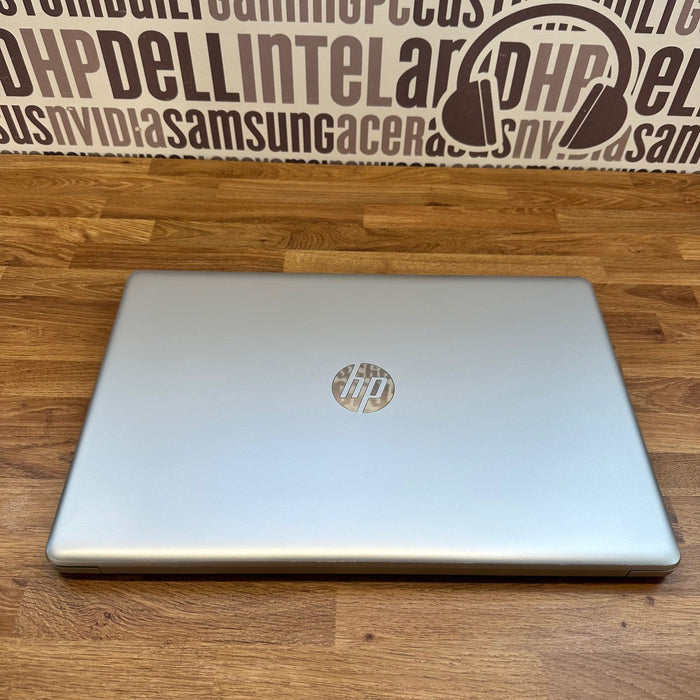 HP Laptop 17-by0031na - Intel Pentium Gold 4GB RAM 1TB HDD