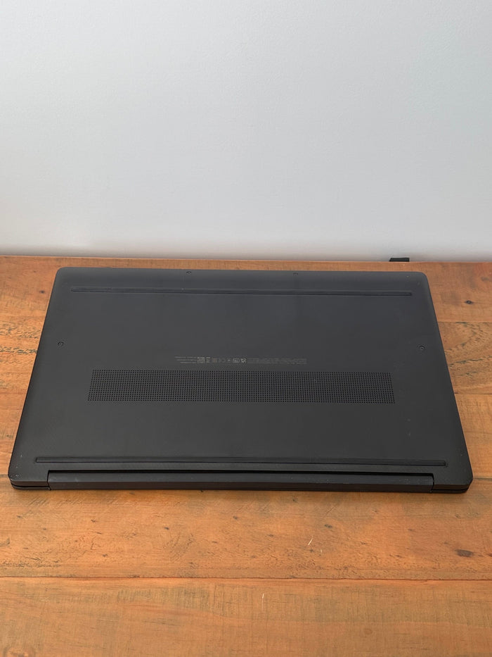 HP Laptop 17-cn0528na - Intel Pentium Gold 8GB RAM 256GB