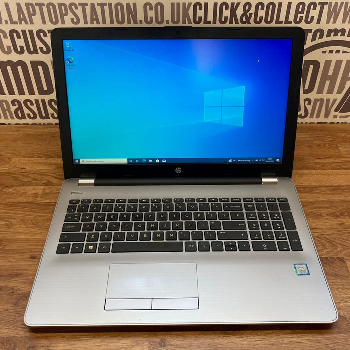 HP Laptop 250 G6 - Intel Core i7 8GB RAM 256GB SSD DVD