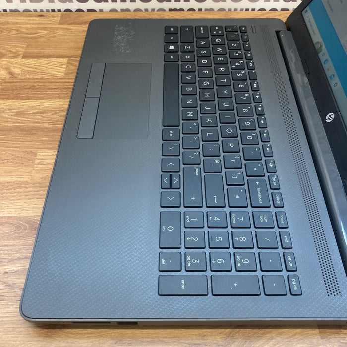 HP Laptop 255 G7 - AMD Dual-Core 4GB RAM 128GB SSD Windows