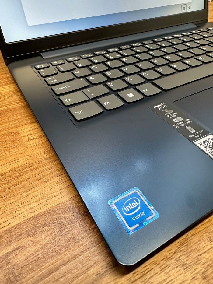 Lenovo Laptop IdeaPad 1i-14 - Intel Quad-Core 4GB RAM 128GB
