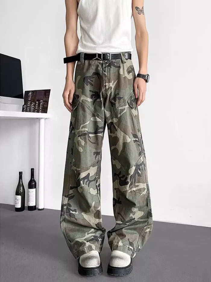 Loose Fit Camouflage Cargo Pants