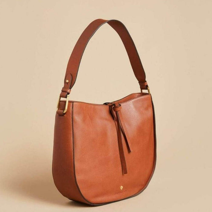 Siren Hattie Hobo